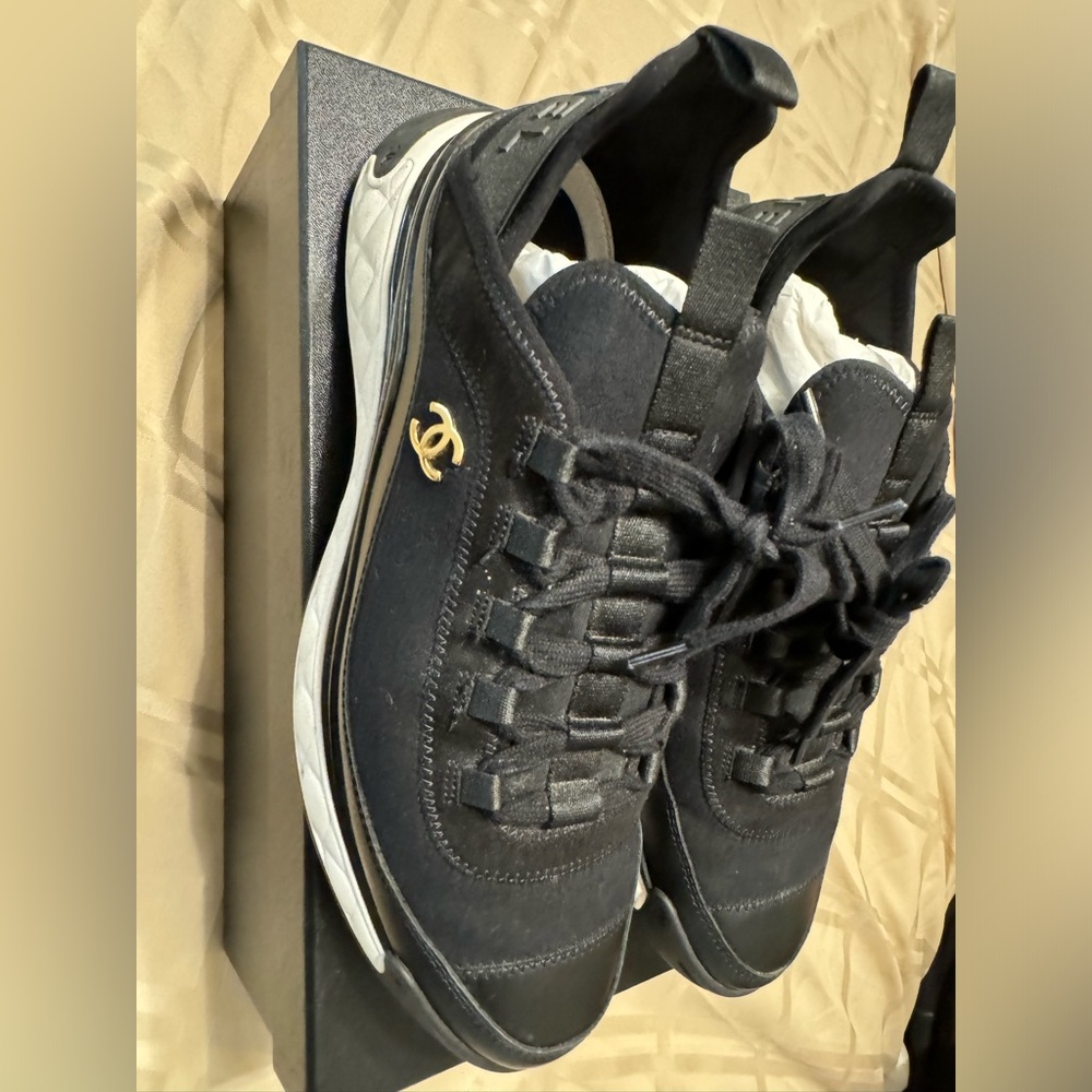 Chanel velvet calfskin mixed fibers cc sneakers size 40.5 (10.5) black sneakers